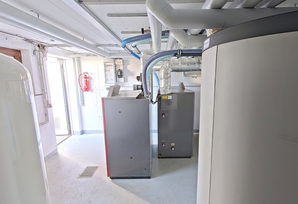 Kommandozentrale Pelletkessel